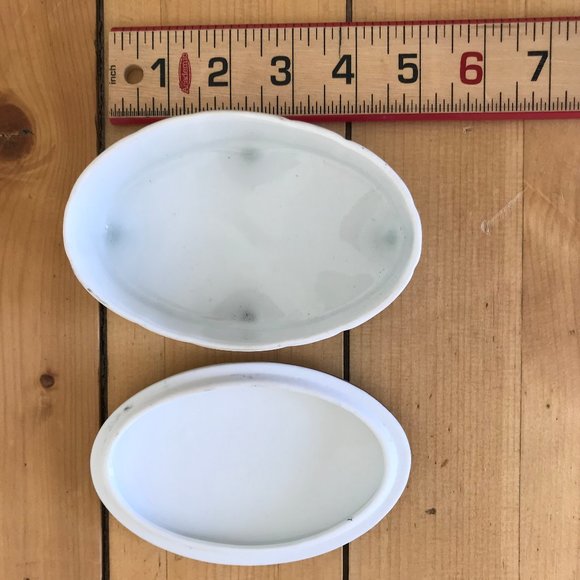 Gerold-Porzellan Footed Oval Trinket Box with Lid Porcelain Rose Flower Design - Picture 6 of 8